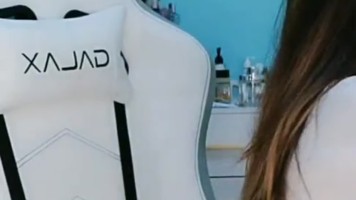 Bokep Indo Aora Remas Buah dada Live