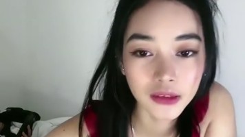 Goyang Twerking Ala Host Cantik Jamin Ngaceng Mango