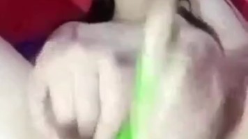 Greget Banget Abg Live Ngocok Memek Pakai Botol Dan Timun