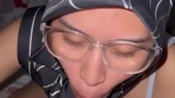 Bokep Indo Blowjob Nikmat Dari Pacar Cantik @Bjismythang